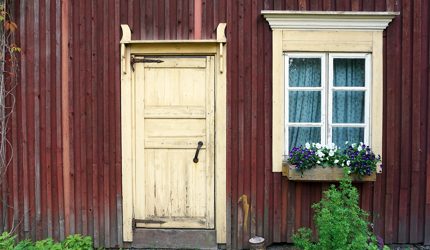 Akupunktiota ja moksibustiota, sekä hemmottelevaa pää- ja kasvohierontaa Pispalassa.